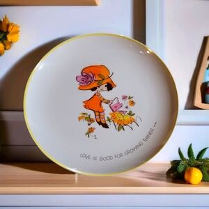 VTG Timeless Charm of the 1973 Mopsie Collectors Edition Plate   1973 Retro